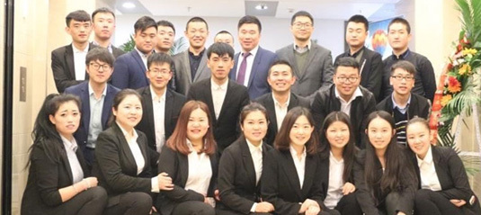 落戶上海的投資咨詢服務 機遇、門檻與行動指南